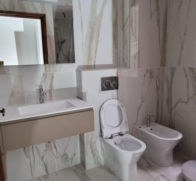 Bagno Completamente Rinnovato
